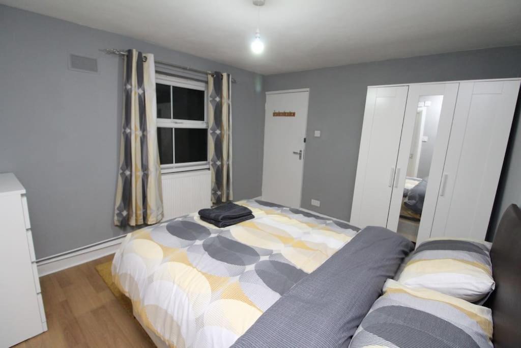 Apartamento Modern 2 Bed Close To City Londres Exterior foto